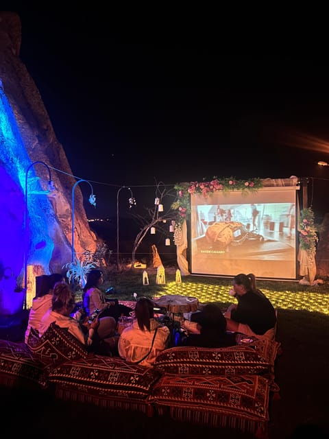 cinema-night-in-cappadocia-outdoor-or-cave-experience