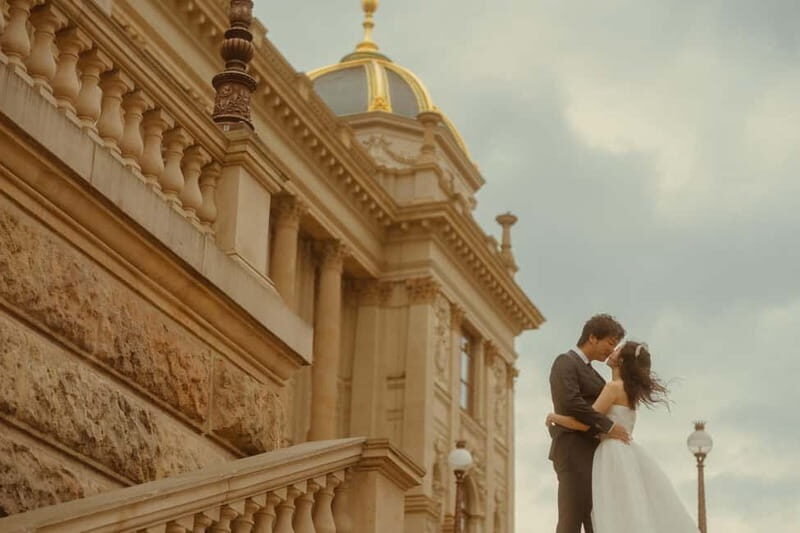 Cinematic Photoshoot Experience in Prague - FAQ