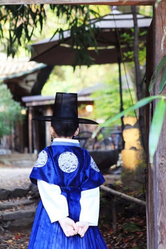 Cinematic Seoul: Private Photo Journey with a Pro - A Closer Look at Key Aspects