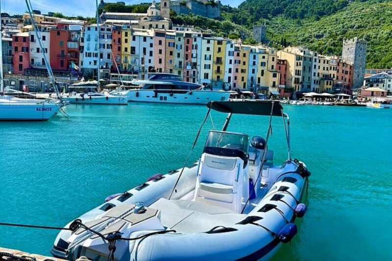 cinque-terre-boat-tour-la-spezia-portovenere-hidden-gems
