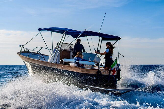 cinque-terre-boat-tour-private-wonderful-experience