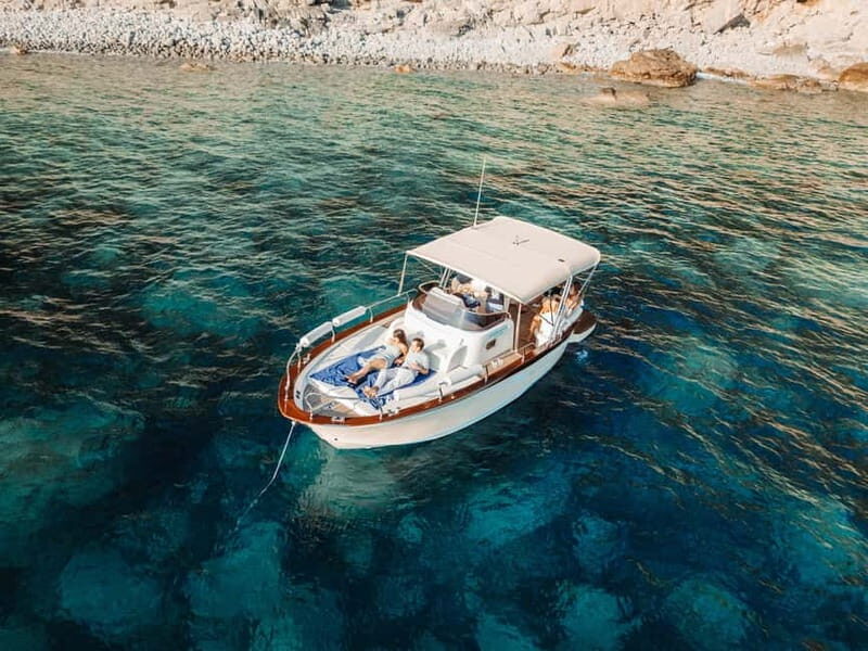 Cinque Terre daytime boat tour: escape into beauty and color - An In-Depth Look at the Cinque Terre Boat Tour
