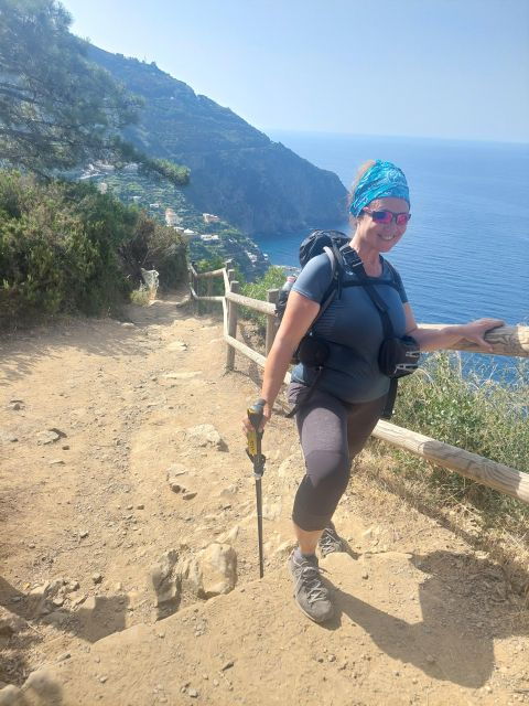 cinque-terre-from-riomaggiore-to-manarola-and-vineyards
