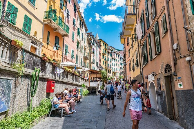 cinque-terre-gems-unesco-sites-secrets-tour