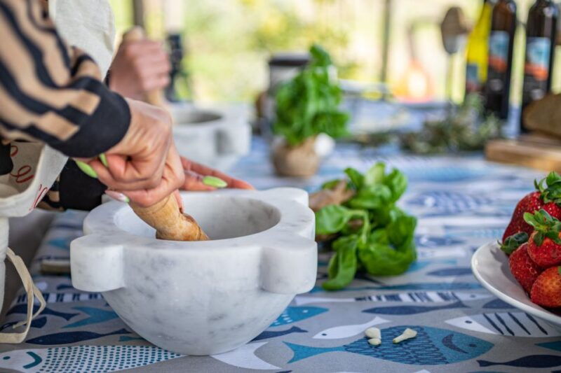 cinque-terre-gnocchi-pesto-cooking-class-with-seaview