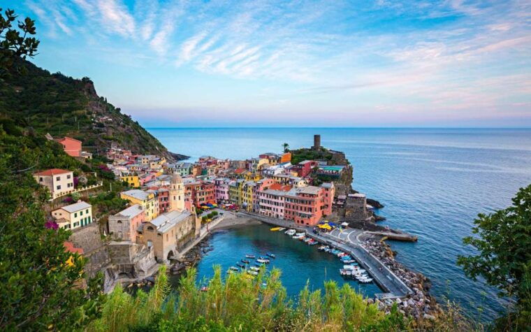 cinque-terre-hybrid-boat-tour-with-swimming-stop