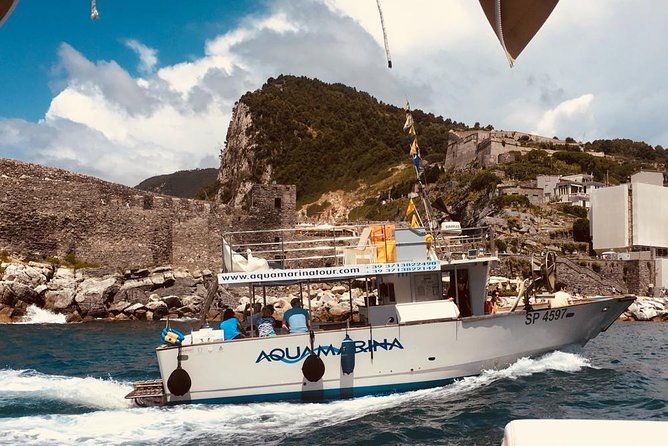 cinque-terre-lunch-boat-tour