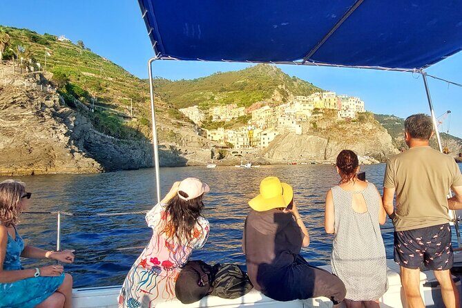 Cinque Terre tour with a traditional ligurian gozzo from Monterosso - The Sum Up