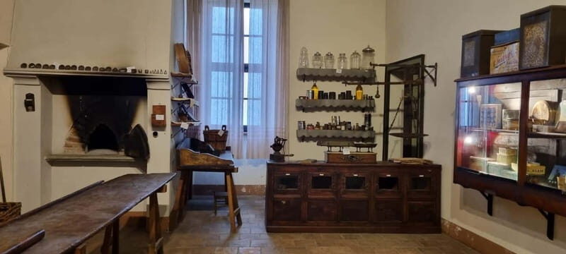 Cisterna d'Asti: guided visit to the museum "Arti e Mestieri di un tempo" (Arts and Crafts of the Past) - Price and Value