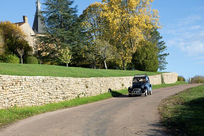 Citroën 2CV Bourgogne rental  Self-guided getaway - Authentic Experiences Validated by Reviews