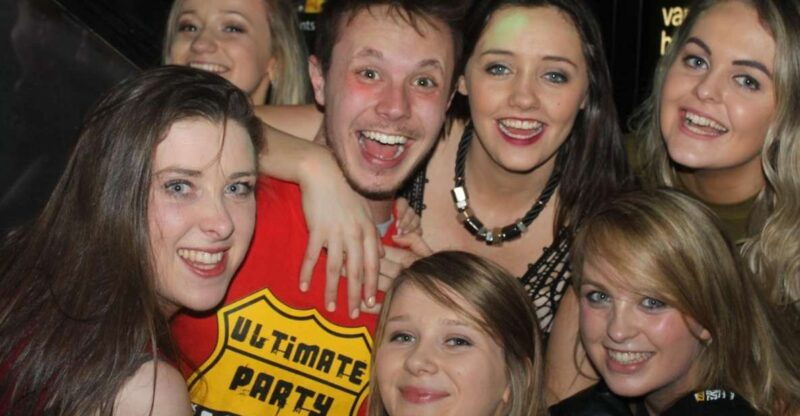 city-centre-and-red-light-pub-crawl-2-night-pass