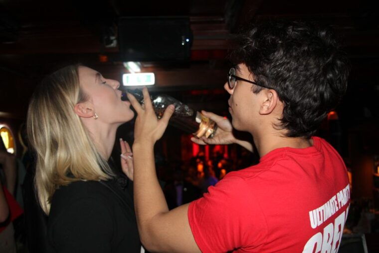 city-centre-and-red-light-pub-crawl-2-night-pass