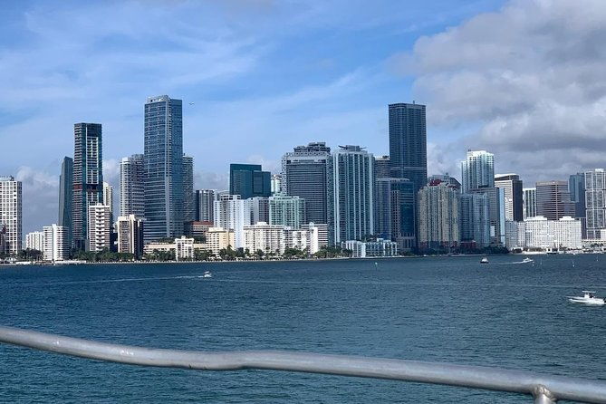 city-half-day-tour-of-miami-by-bus-with-sightseeing-cruise-2