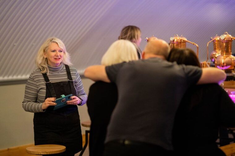 city-of-aberdeen-distillery-gin-school-experience