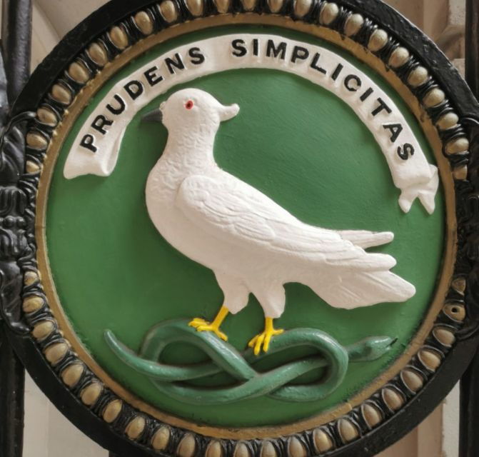 city-of-london-mystical-and-dragons-walking-tour