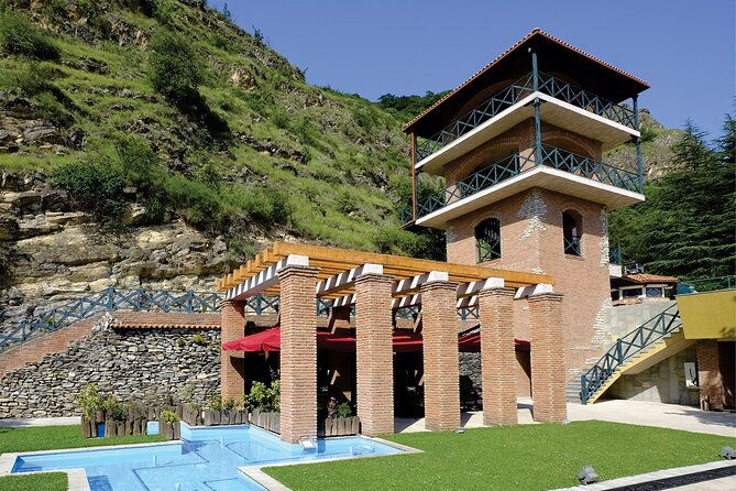 city-of-love-sighnaghi-kindzmarauli-corporation-wine-tasting