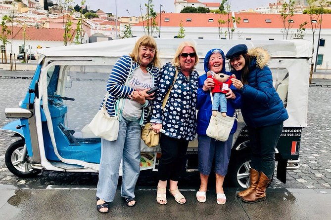 city-of-neighborhoods-tour-ii-by-tuk-tuk-2