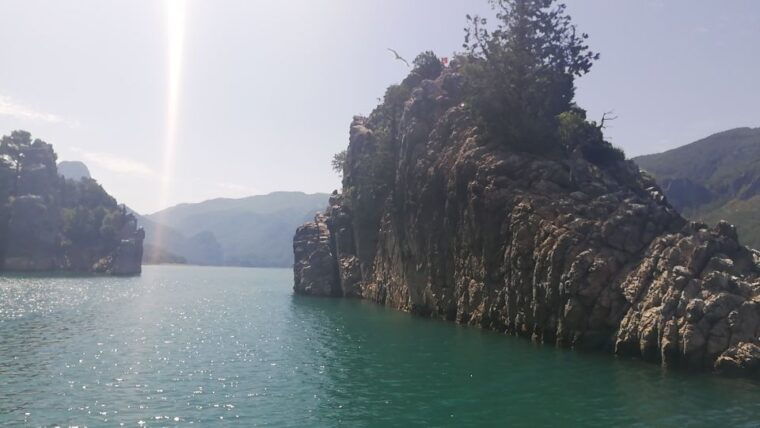 city-of-side-green-canyon-boat-tour-with-lunch-and-drinks