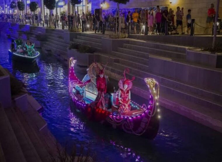 city-of-side-land-of-legends-night-show-hotel-transfer