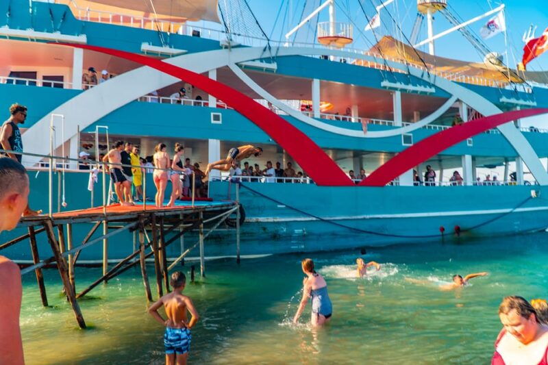 city-of-side-sightseeing-cruise-w-swim-stops-foam-party