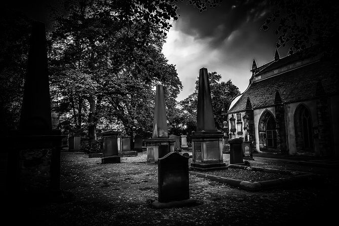 City of the Dead Haunted Graveyard Tour - An In-Depth Look at the City of the Dead Haunted Graveyard Tour
