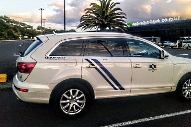 city-ponta-delgada-airport-transfers-shuttles-taxi-minibus