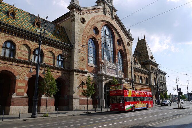 city-sightseeing-budapest-hop-on-hop-off-bus-and-boat-tour