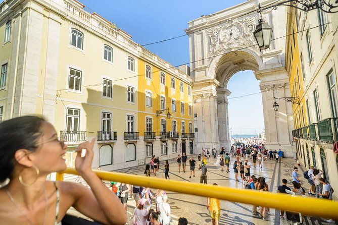 city-sightseeing-lisbon-hop-on-hop-off-bus-tour