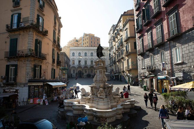 city-sightseeing-naples-hop-on-hop-off-bus-tour