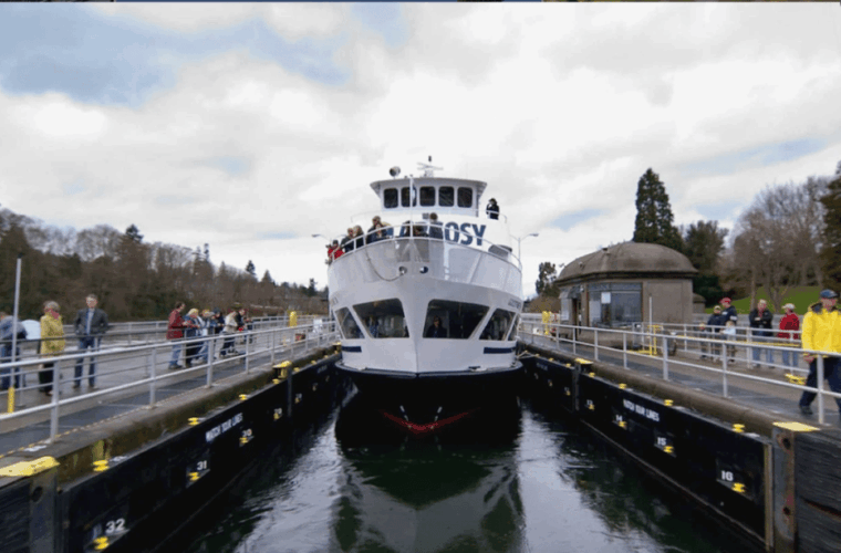 city-sightseeing-seattle-hoho-bus-tour-locks-cruise