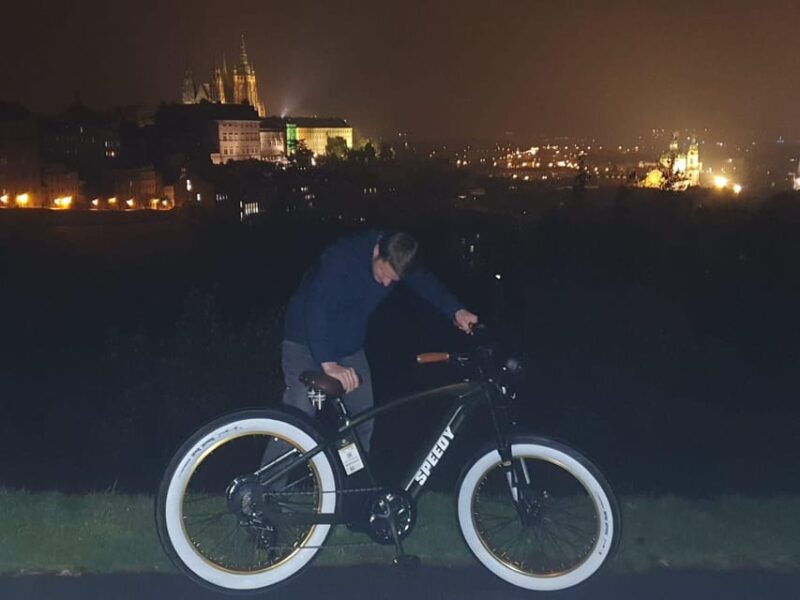 city-sightseeing-viewpoints-prague-electric-bike-tour