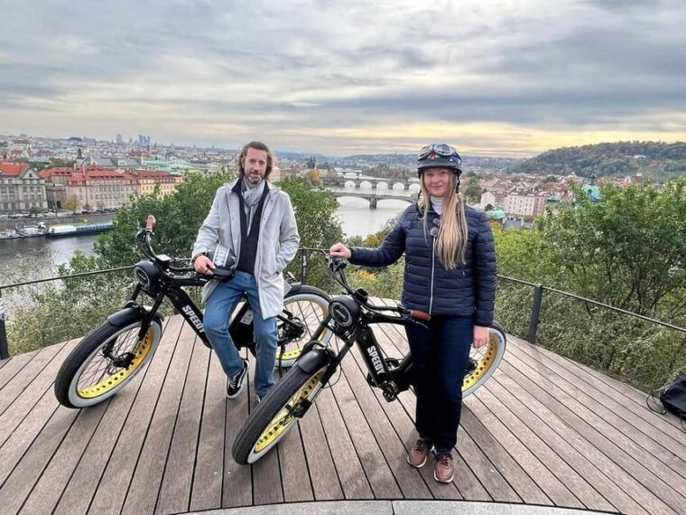 city-sightseeing-viewpoints-prague-electric-bike-tour