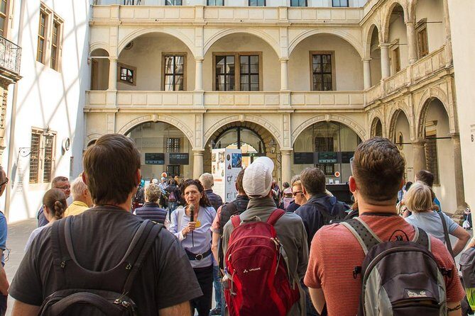 City Tour and Guided Tour in the New Green Vault - Program C - The Festive - Practical Details and Comfort