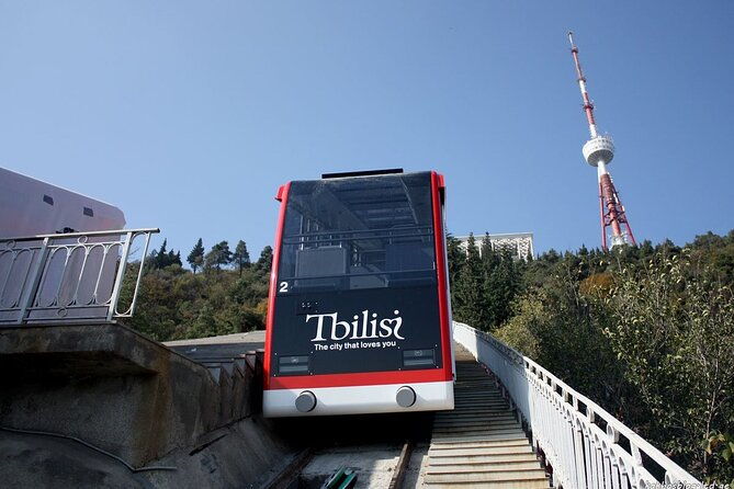 city-tour-in-tbilisi-by-car