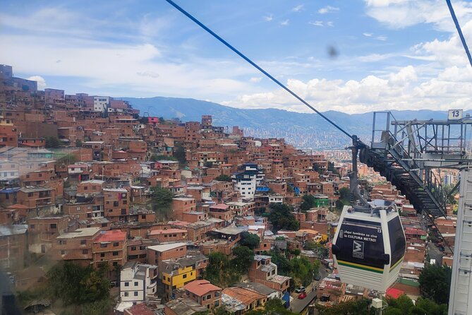 city-tour-medellin-and-commune-13-with-artistic-book-included