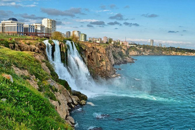 city-tour-of-antalya-with-boat-1-hour-the-place-to-be-seen