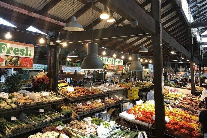 City Tour Perth and Fremantle and Swan River - Driving Through Affluent Neighborhoods