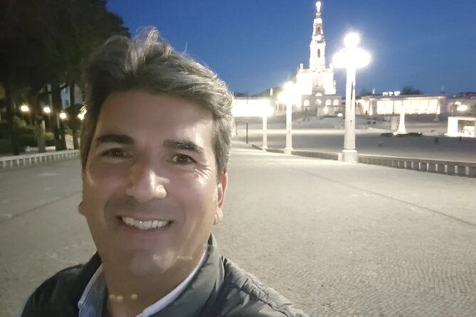 city-tour-procession-of-candles-fatima-night