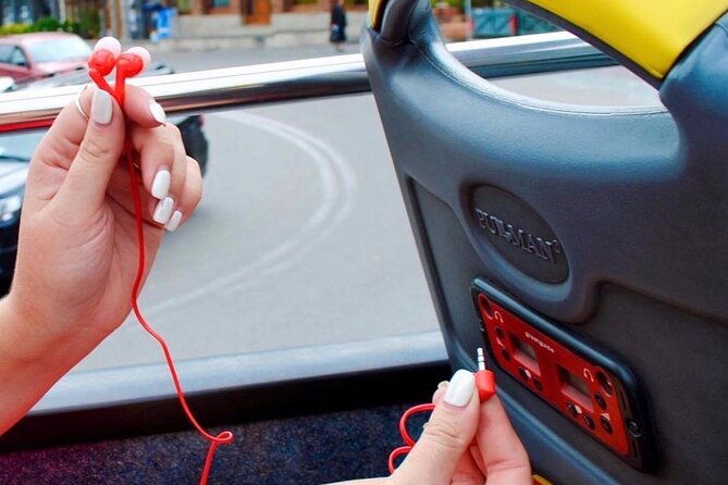 city-tour-tbilisi-on-red-bus