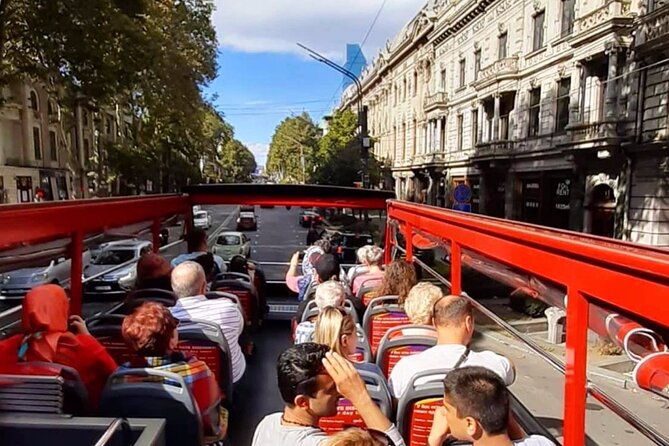 city-tour-tbilisi-on-red-bus