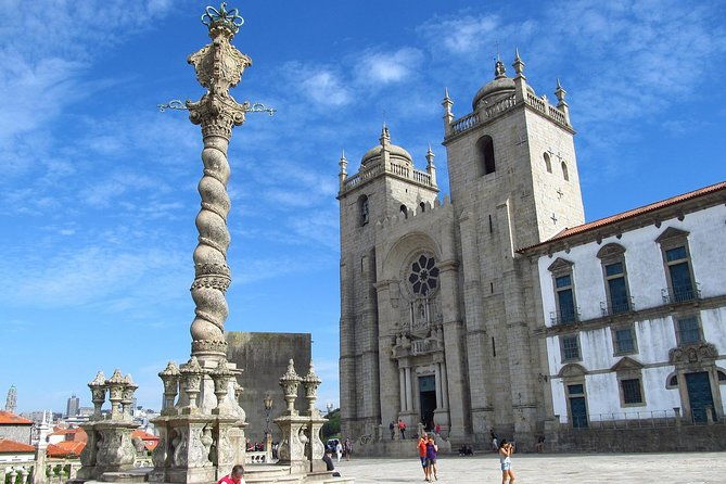city-tour-through-historic-center-of-porto-with-many-insider-tips-3-1-2-hrs