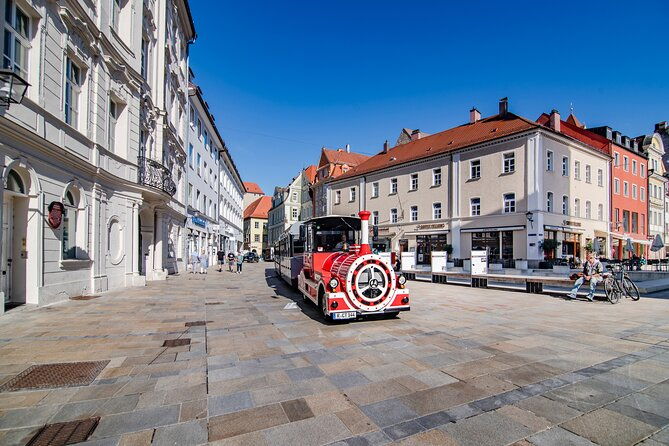 city-tour-through-regensburg-with-the-little-train