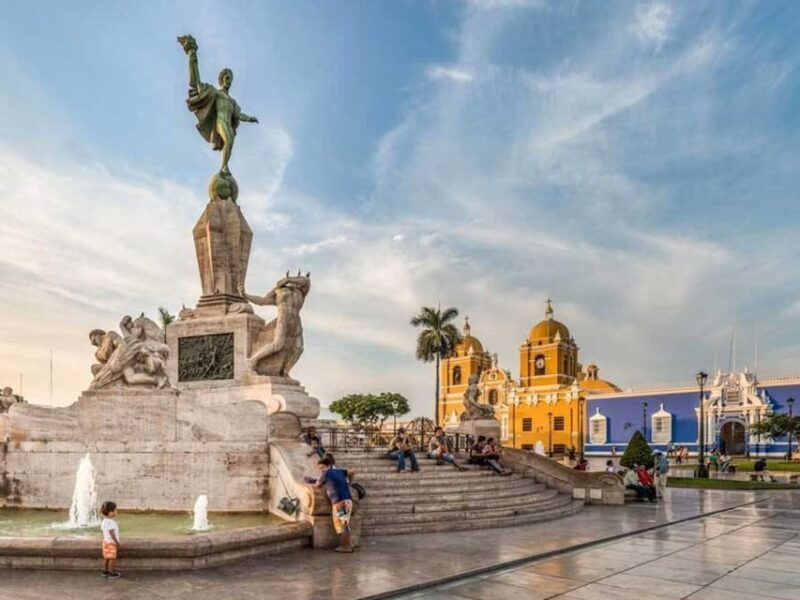city-tour-trujillo-panoramic-bus