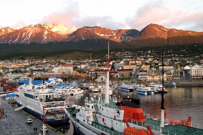 city-tour-ushuaia-a-panoramic-trip-through-the-end-of-the-world