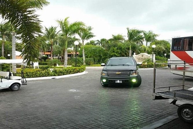 city-tours-santo-domingo-saona-island-excursion-round-mountain-altos-de-chavon