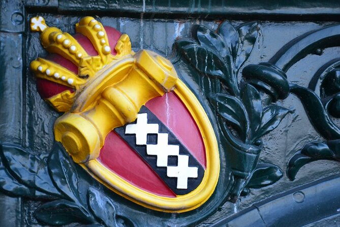 city-walking-experience-in-amsterdam-with-a-local-2