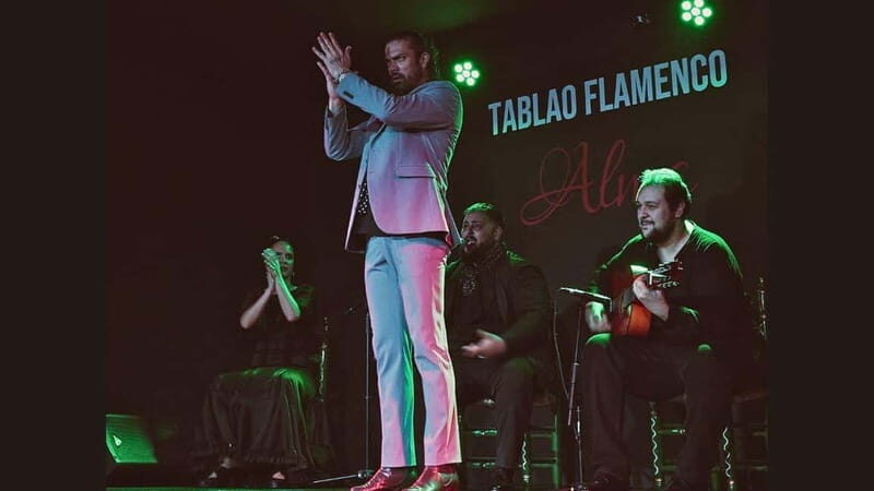 Claps Workshop in Tablao Flamenco Alma - Key Points
