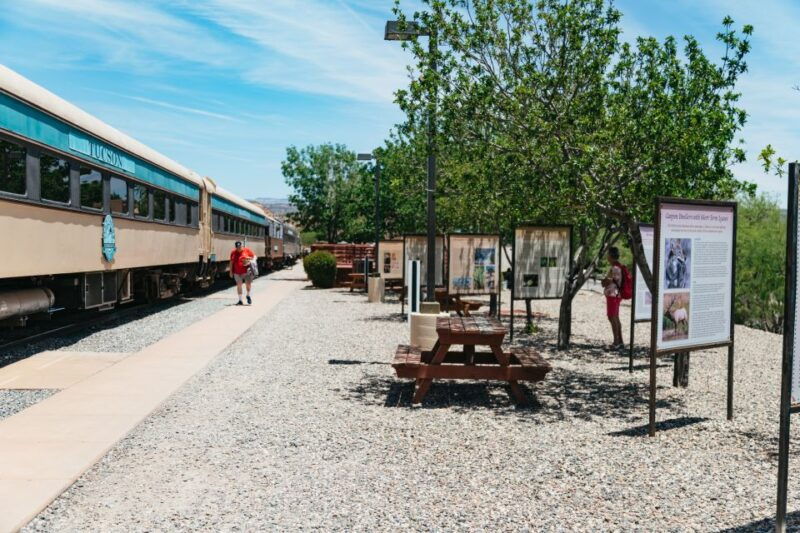 clarkdale-verde-canyon-railroad-journey-with-snacks