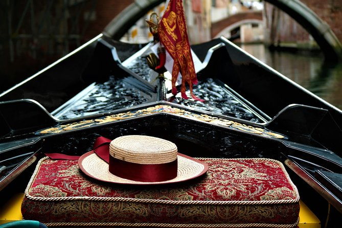 classic-30-minute-gondola-ride-in-venice