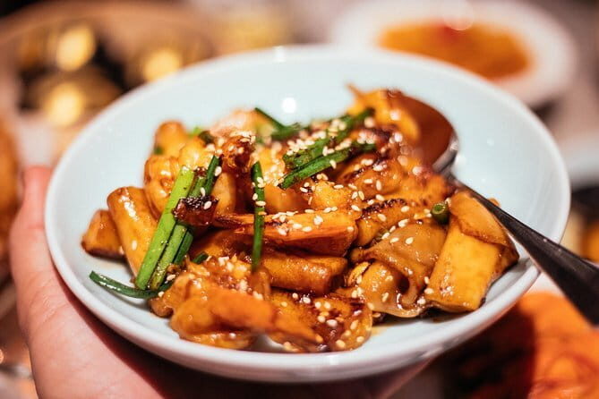 Classic Afternoon Tea Voyage in Hong Kong for 4 Pax - The Music and Atmosphere